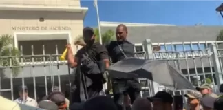 Protesta por indemnización de policías pensionados deja cuatro heridos