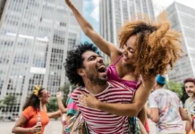 Cómo influye la felicidad en la cotidianidad de las personas según estudios científicos