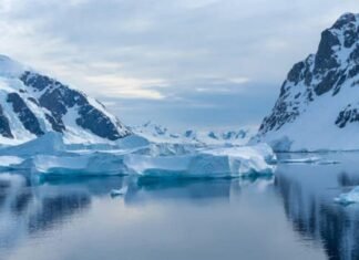 Científicos descubrieron 46 lagos bajo el hielo de la Antártida con un nuevo sistema: ¿en qué consiste?