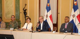 Abinader realiza reunión de emergencia para conocer detalles sobre situación pluvial del país