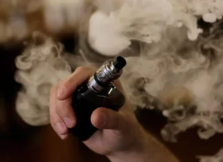 El vapeo en los adolescentes aumenta los niveles de uranio y plomo en la orina