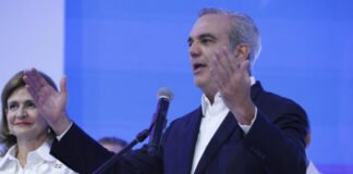 Presidentes hispanohablantes felicitan personalmente a Abinader por su reelección