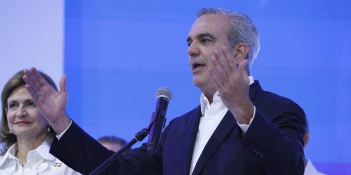 hispanohablantes-felicitan-Abinader-reeleccion