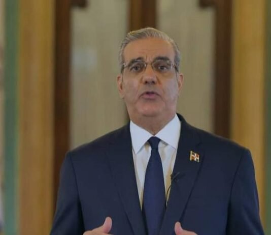 Presidente Abinader anuncia 15 medidas contra la inmigración irregular de haitianos