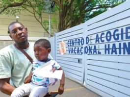 La desesperación arropa a los familiares de detenidos en el Vacacional de Haina