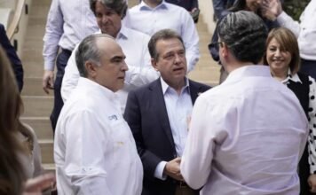 El Gobierno acelera plan para enfrentar el arancel del 10 % de Trump