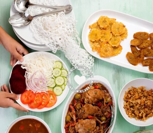 La Bandera Dominicana: Almuerzo Tradicional Nacional