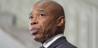 El Alcalde de Nueva York visita Santo Domingo en solidaridad por la tragedia en discoteca