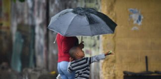 Indomet: Vaguada seguirá provocando lluvias este domingo