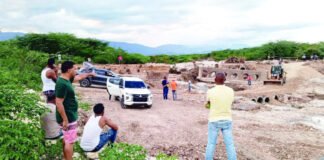 Las inundaciones causan daños en viviendas, acueductos y carreteras