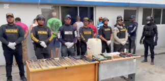 Agentes de la Policía Nacional intervienen sectores de Barahona