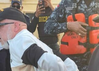 Trasladan a Santo Domingo al comunicador Ángel Martínez tras ser arrestado en alta mar