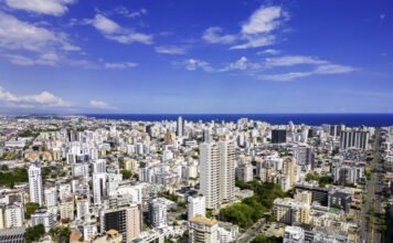 Economista afirma liberación de encaje se debe a la baja demanda en la economía