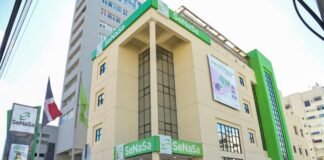 Fuerza del Pueblo solicita al presidente Abinader intervenir Senasa por ineficiencia en servicios