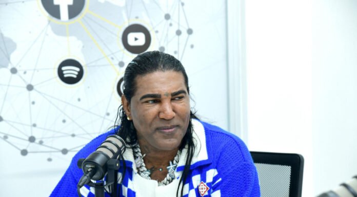 Omega «El Fuerte» Aclara Versión Sobre Quejas de su Hija por Gastos y Desatención